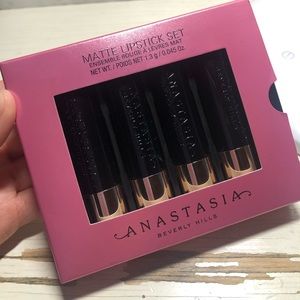 SOLD ****Anastasia Matte lipsticks set 😍 SOLD